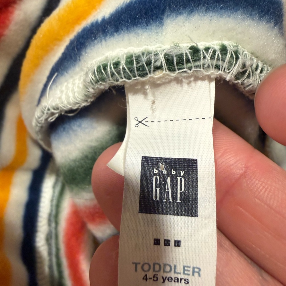GAP Kids Striped Winter Hat - Picture 5 of 6